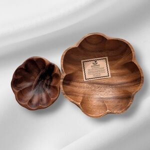 Elegant Wooden Flower-Shaped Bowl Set